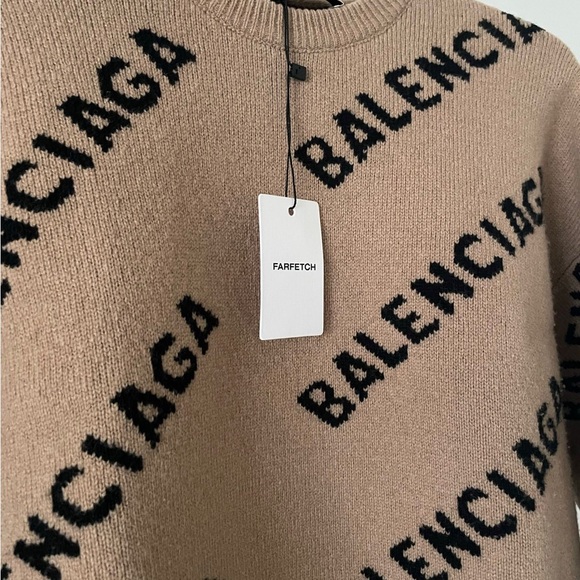 Balenciaga sweater - Picture 3 of 8